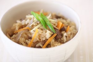 牛肉とごぼうのふっくら炊き込みご飯