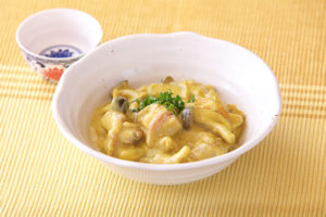 鶏ときのこのミルクカレー煮